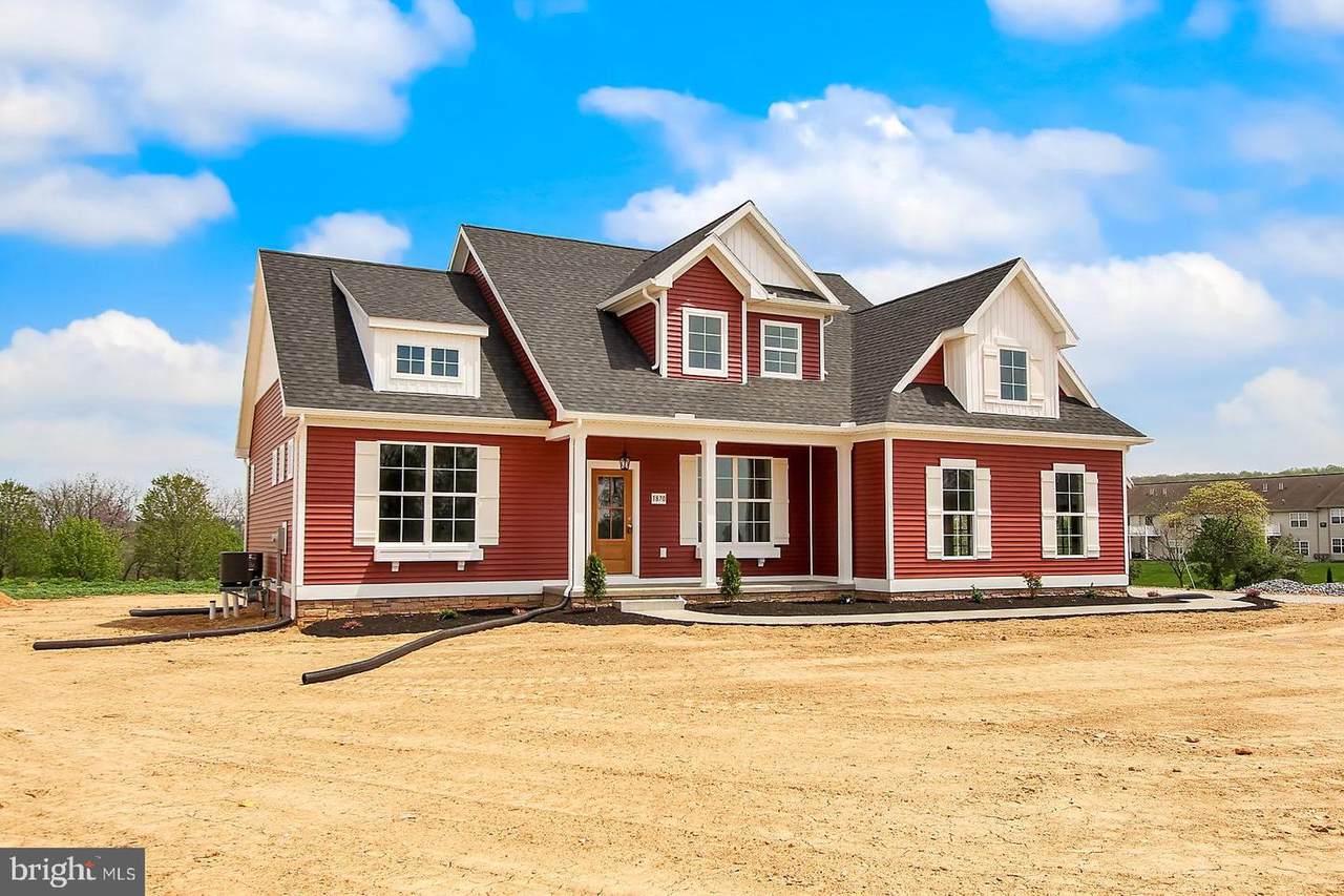 312 Racetrack Road - Photo 1