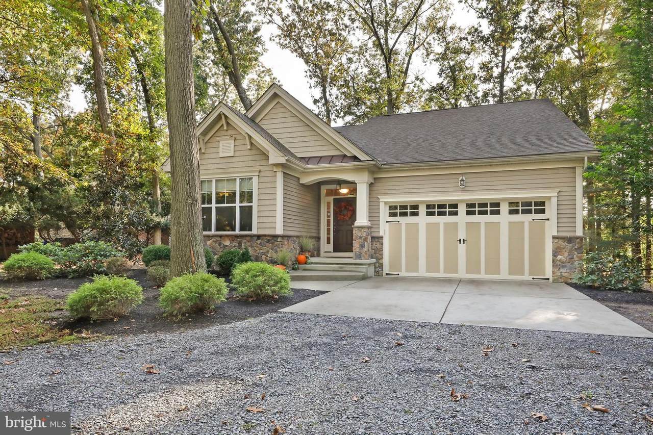 2 Robinson Road - Photo 1