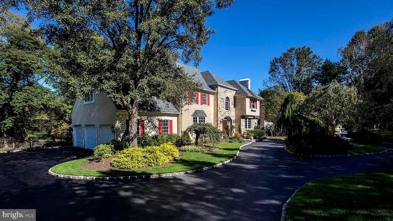 1582 River Road - Photo 1