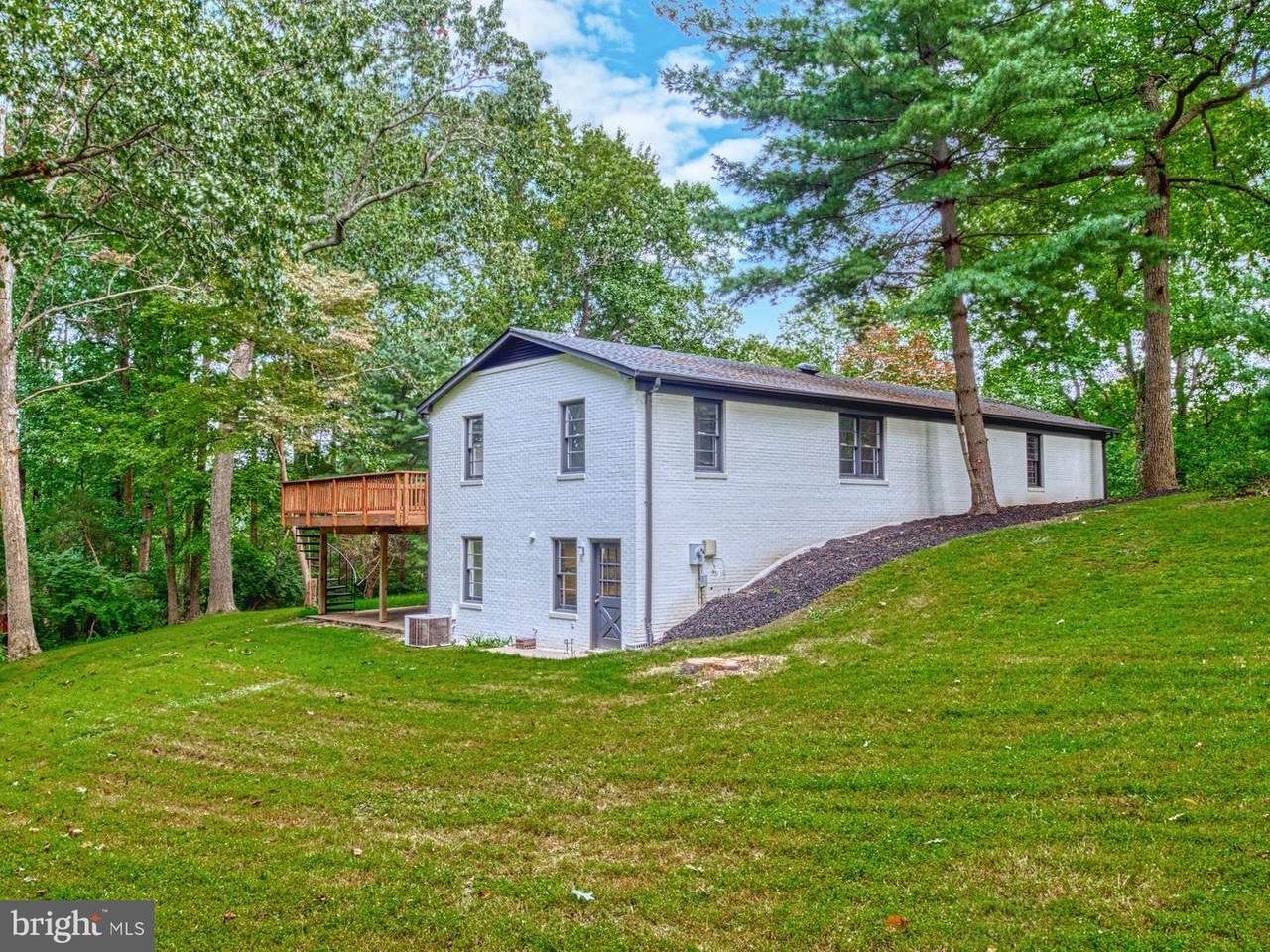 1566 Dranesville Road - Photo 1