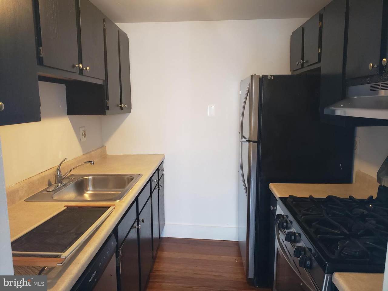 807 15TH Street - Photo 1