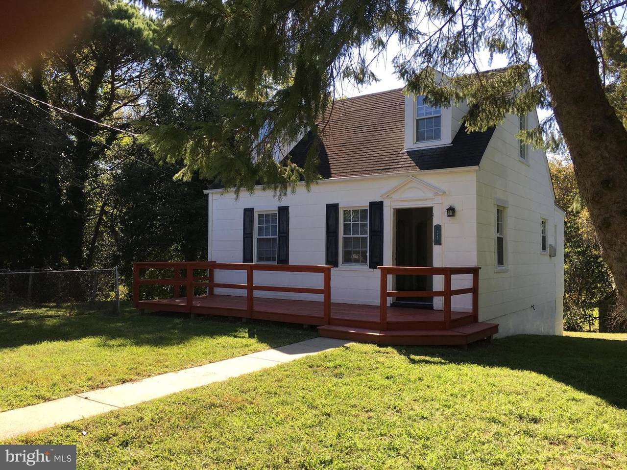 6717 Boxwood Drive - Photo 1