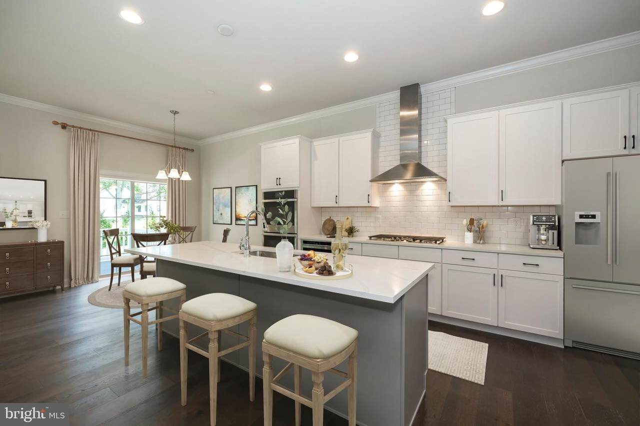 206 Trotters Court - Photo 1