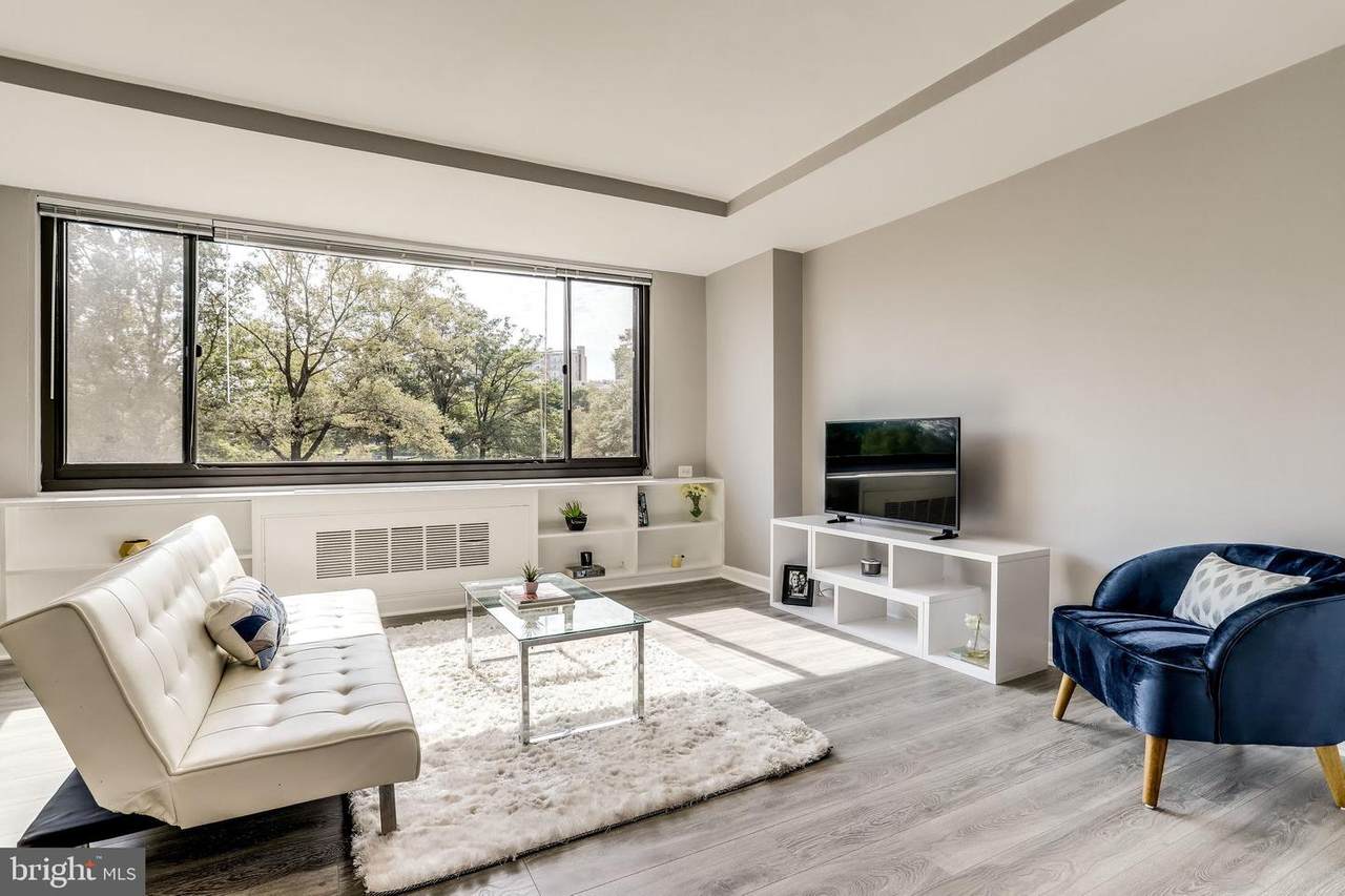 1011 Arlington Boulevard - Photo 1