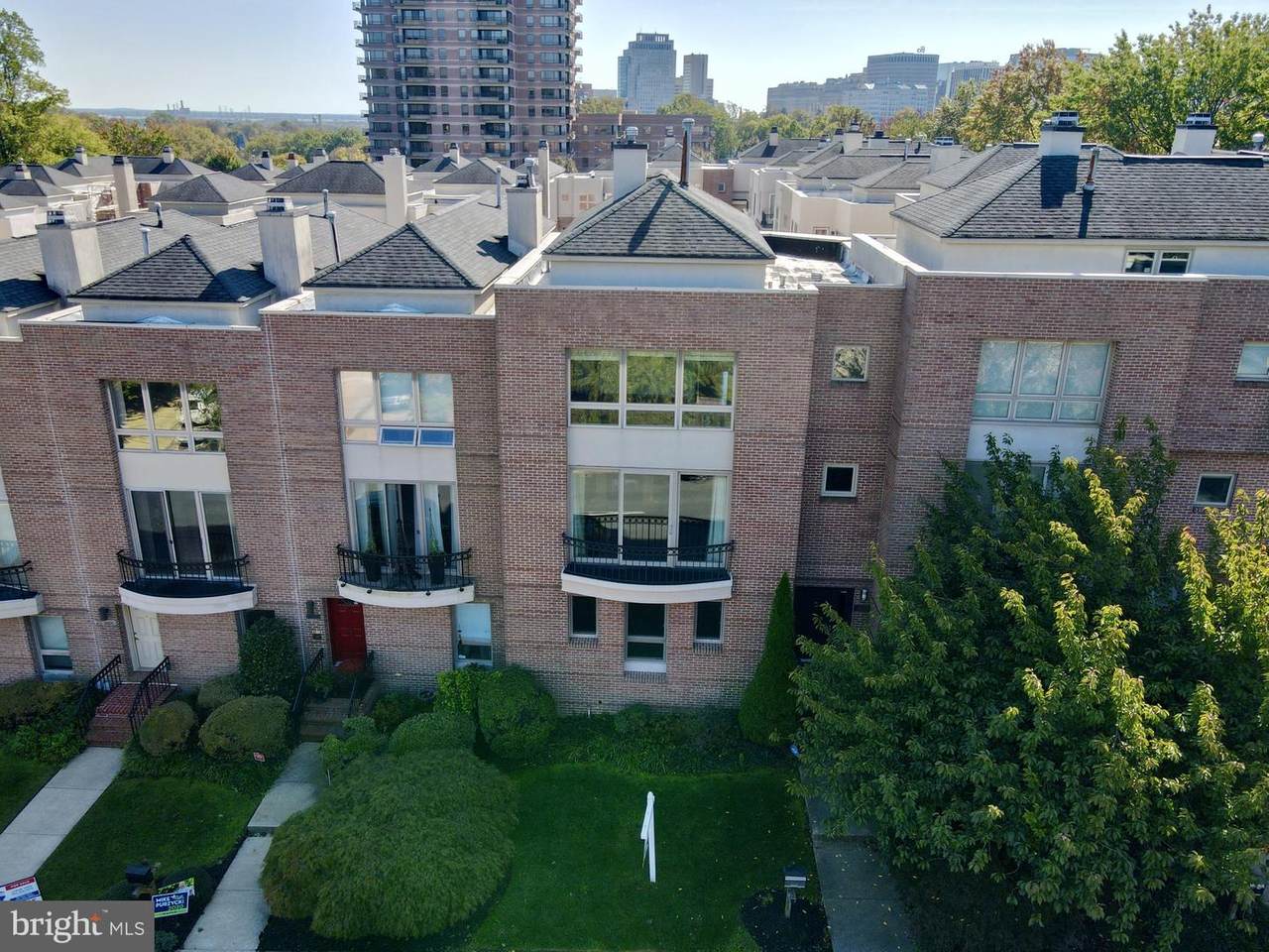 1602 Franklin Street - Photo 1
