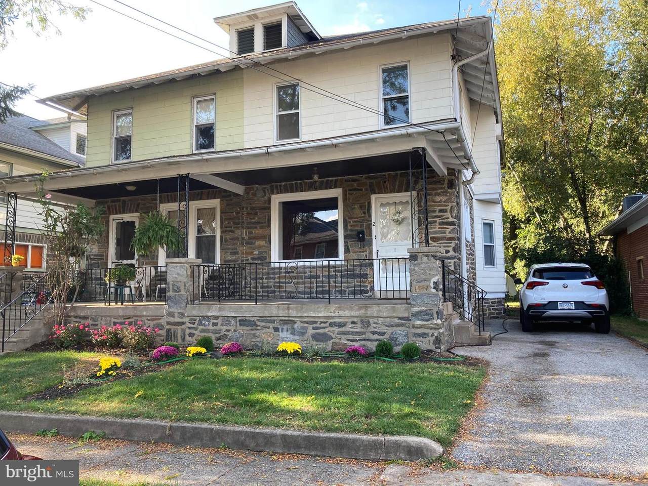2 Mercer Avenue - Photo 1