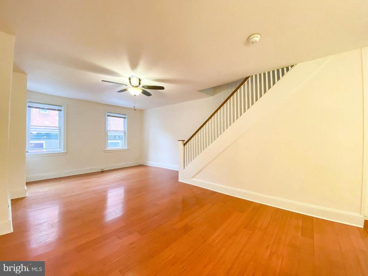 272 20TH Street - Photo 1