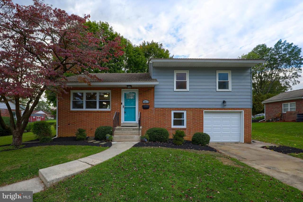 407 Race Street - Photo 1