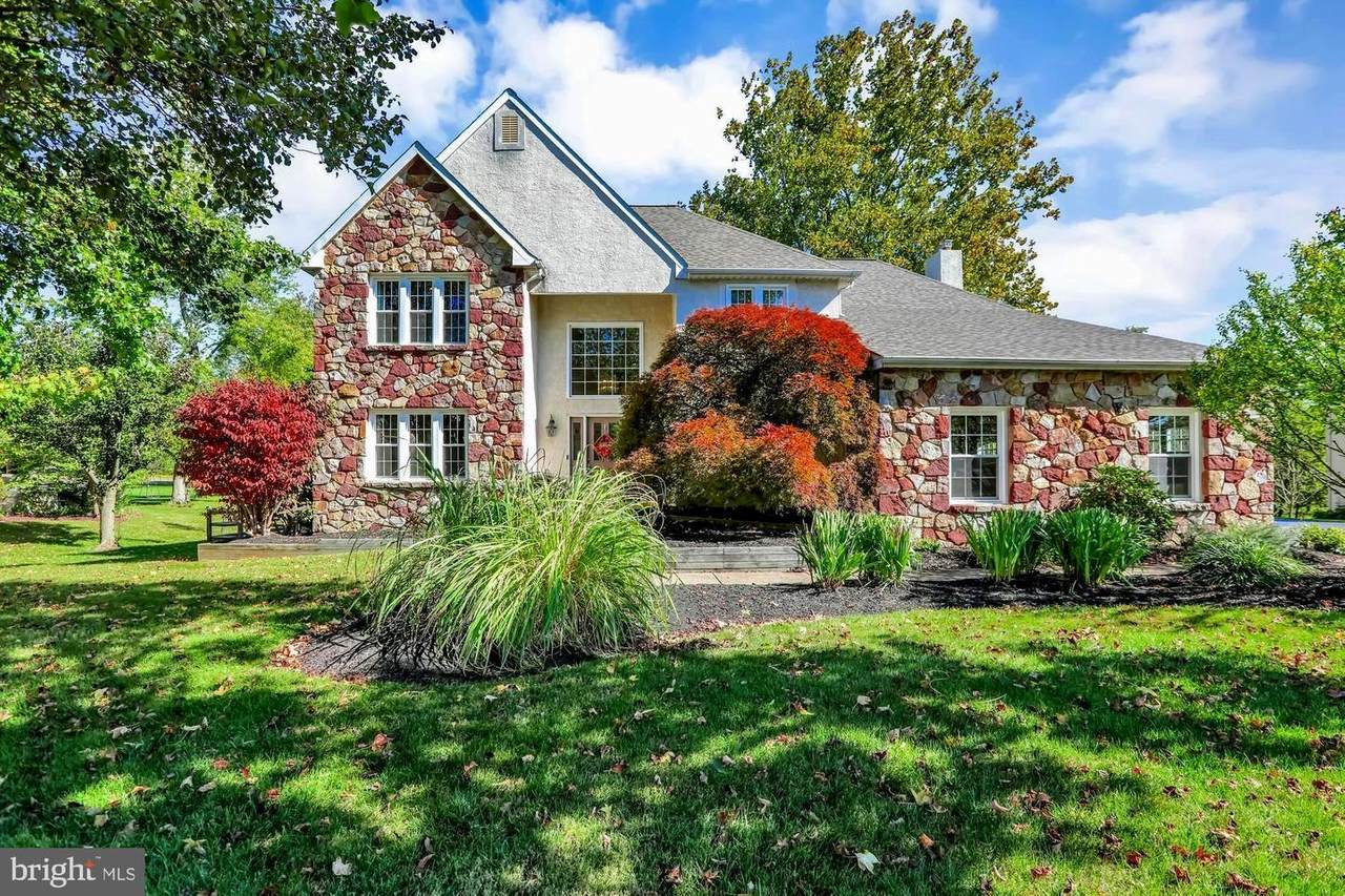 146 Windrose Drive - Photo 1