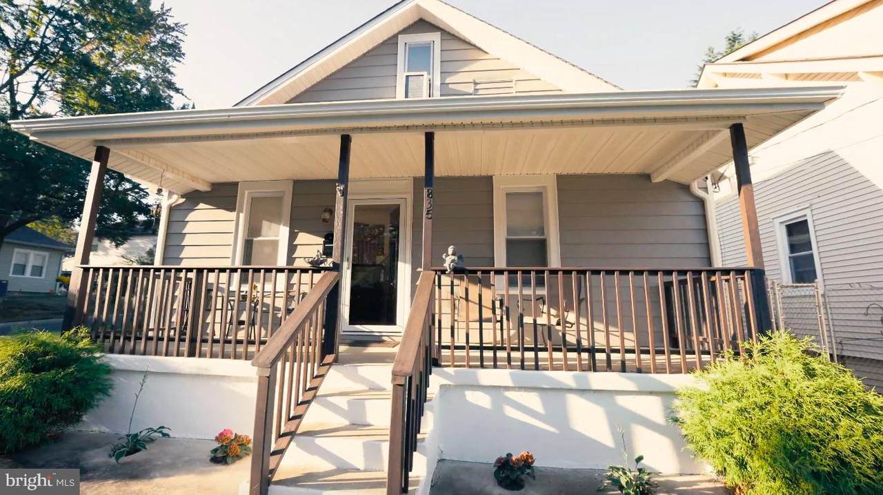 835 Engard Avenue - Photo 1