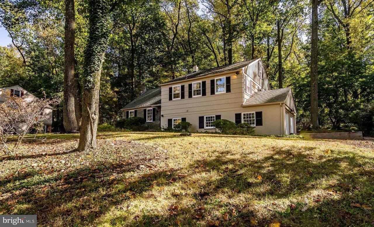 346 Castlewood Drive - Photo 1