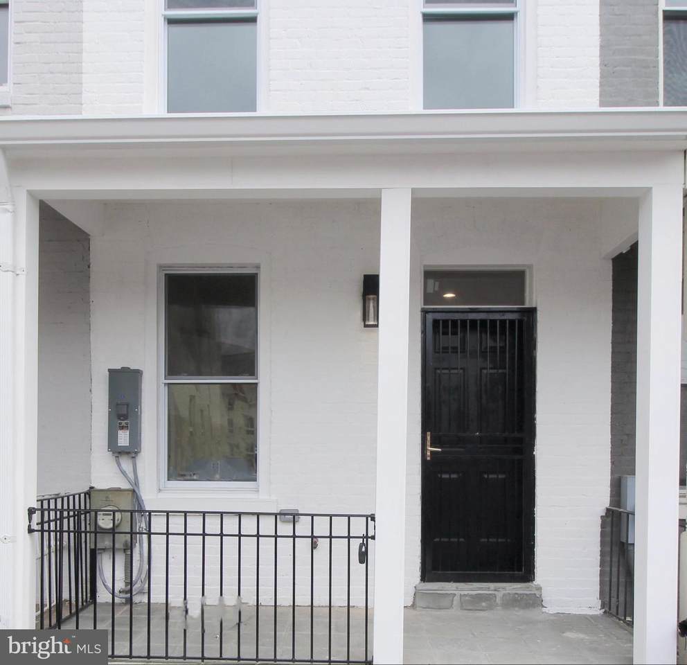 739 18TH Street - Photo 1