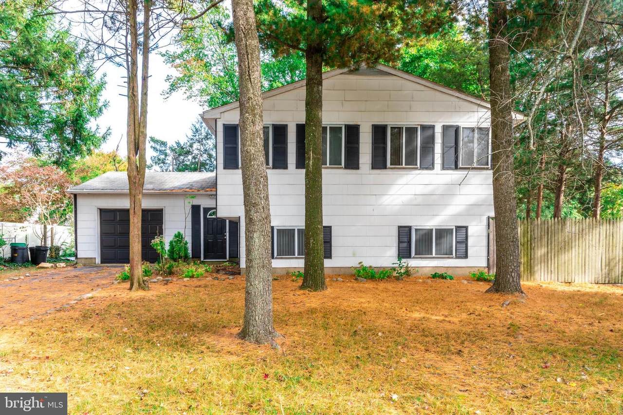 748 Lancing Road - Photo 1