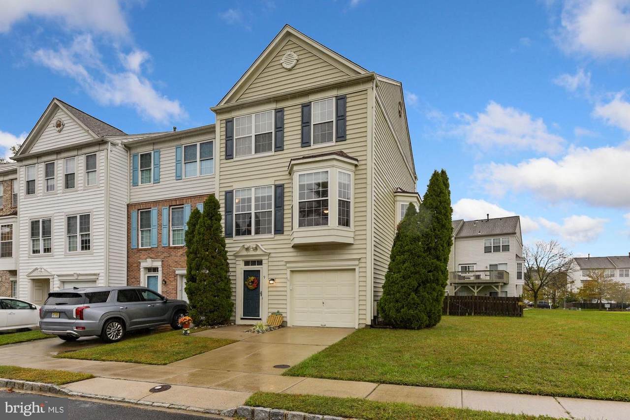 9 Winterberry Place - Photo 1