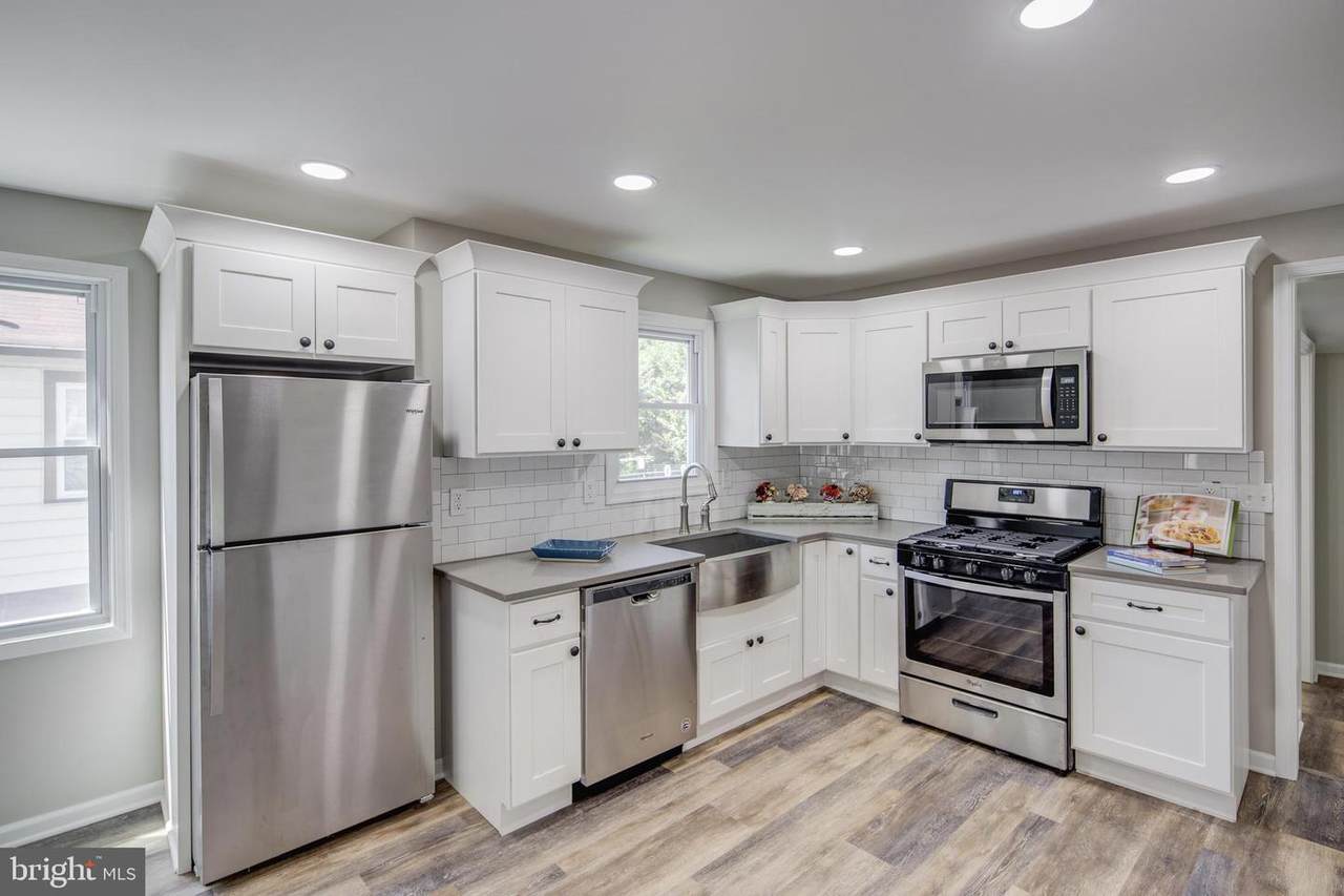 76 Johnson Street - Photo 1