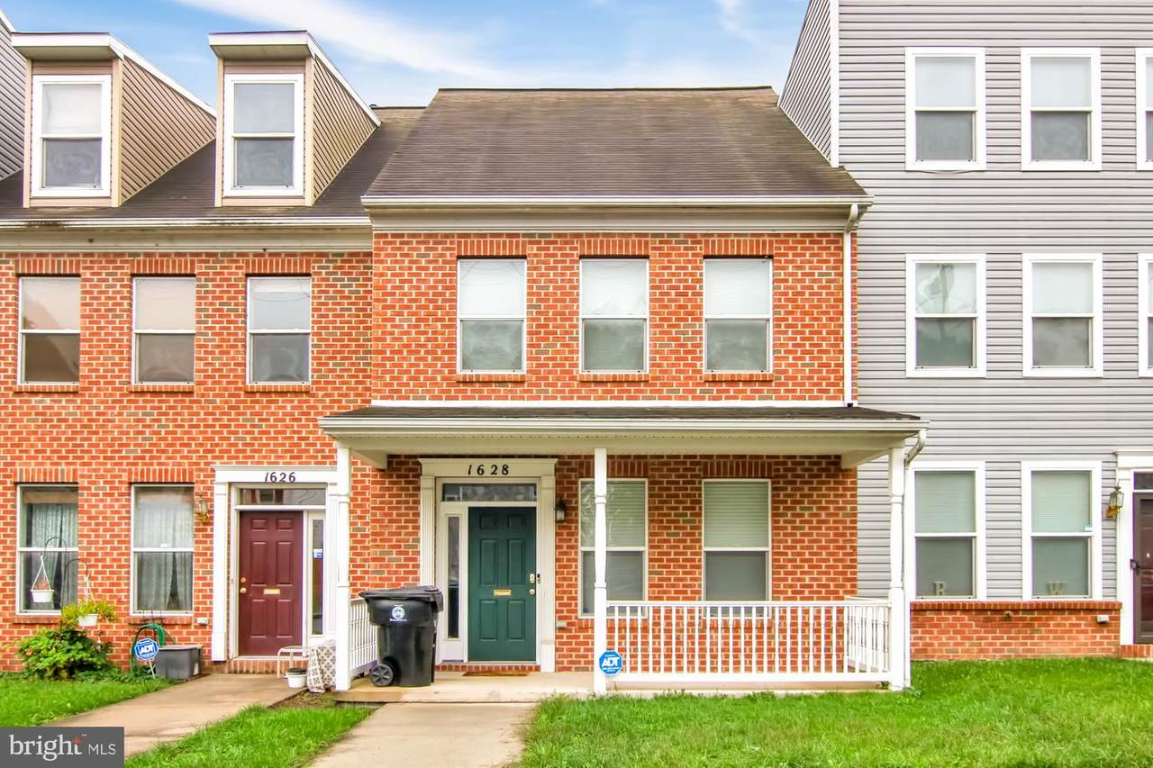 1628 5TH Street - Photo 1