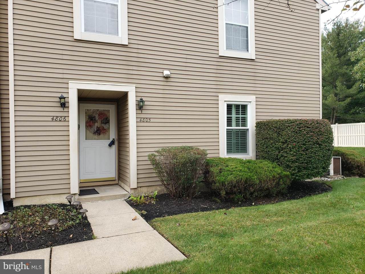 4805-A Adelaide Drive - Photo 1