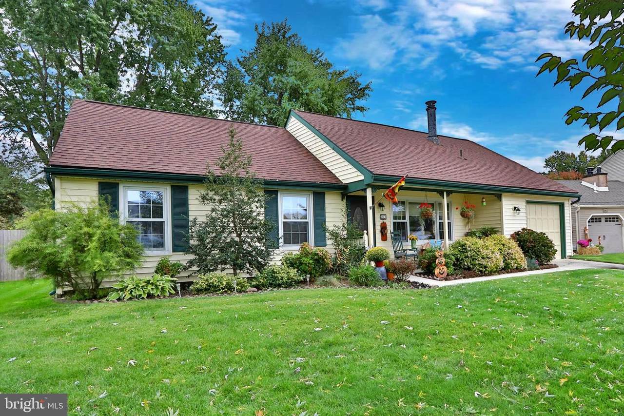 244 Cherrywood Lane - Photo 1