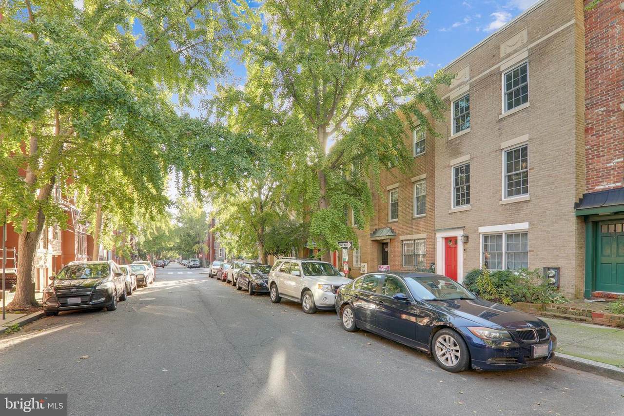 1812 Swann Street - Photo 1