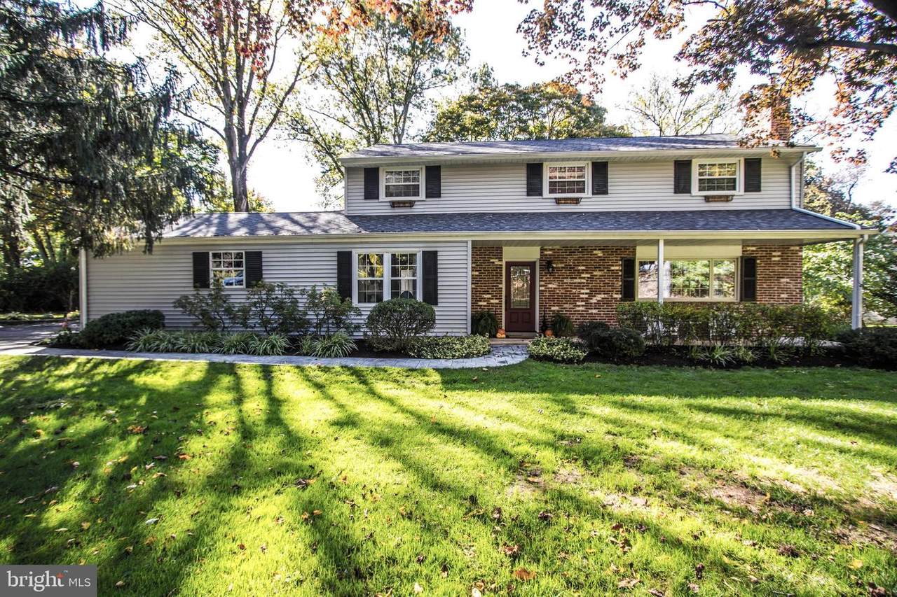 1340 Ship Road - Photo 1