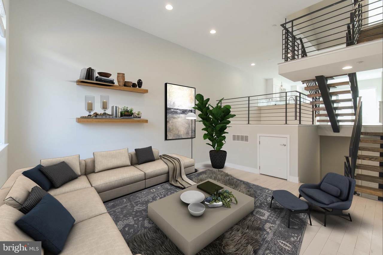 2422 Gordon Street - Photo 1