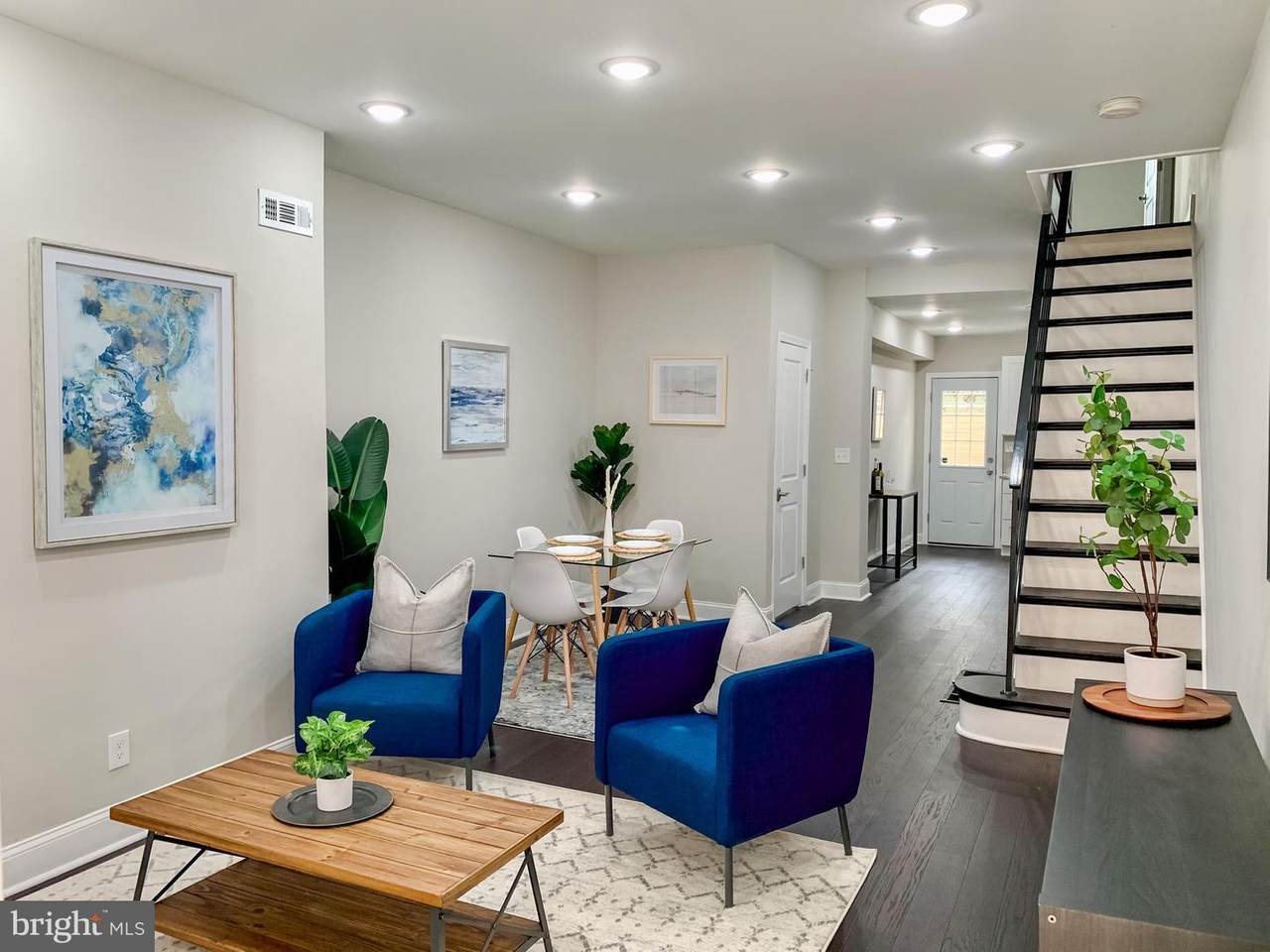 1541 Chadwick Street - Photo 1