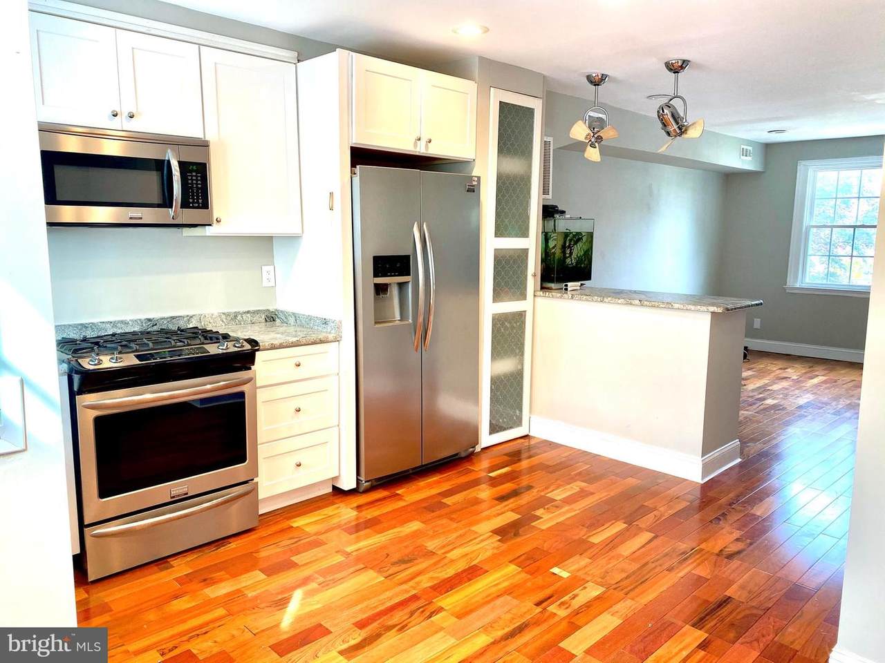 814 Oak Street - Photo 1