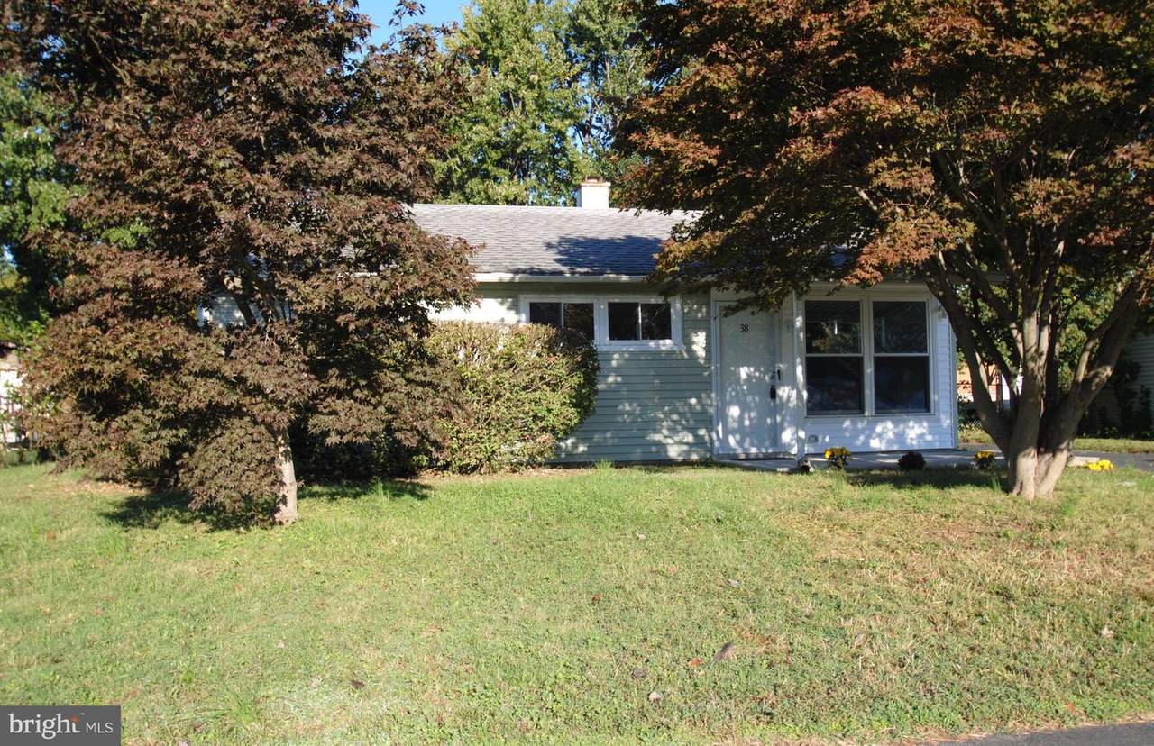 38 Deborah Avenue - Photo 1