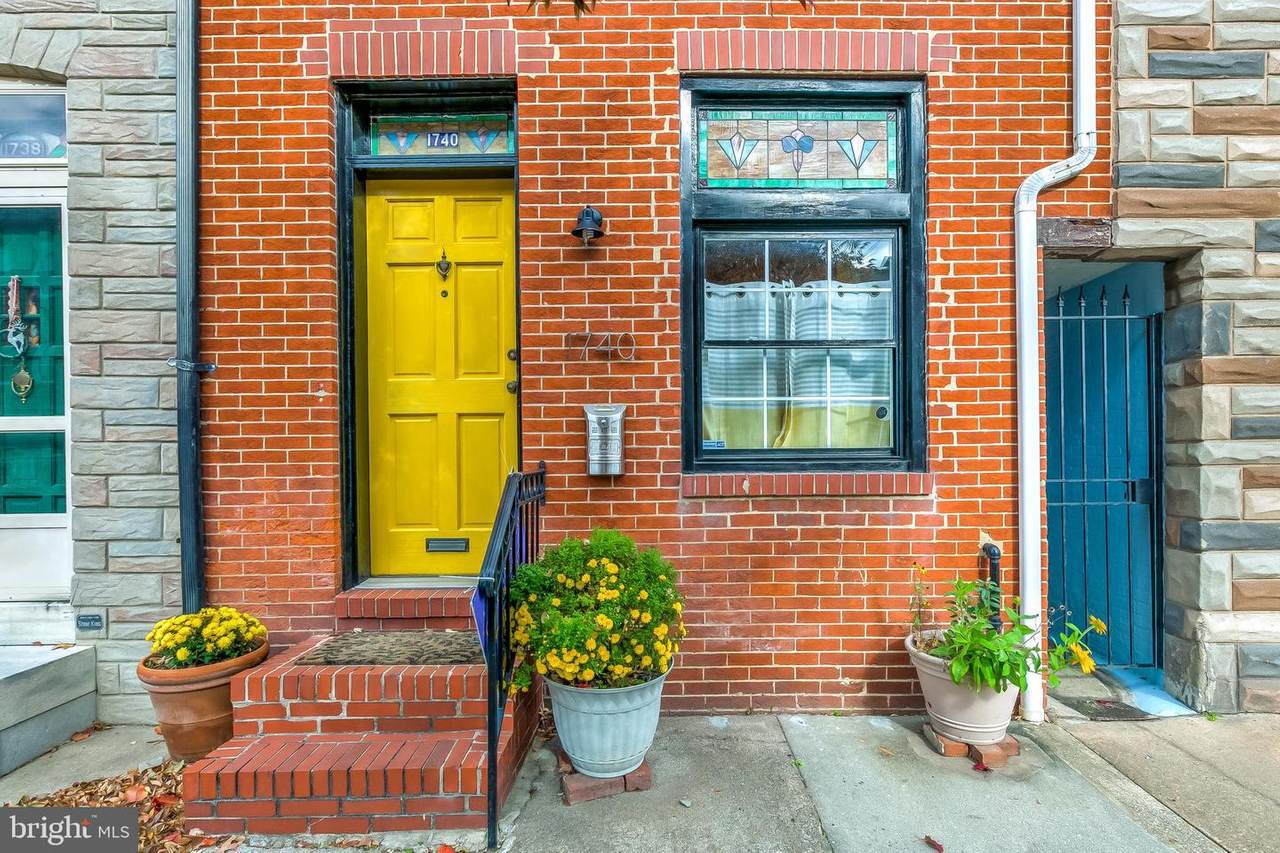 1740 Bank Street - Photo 1