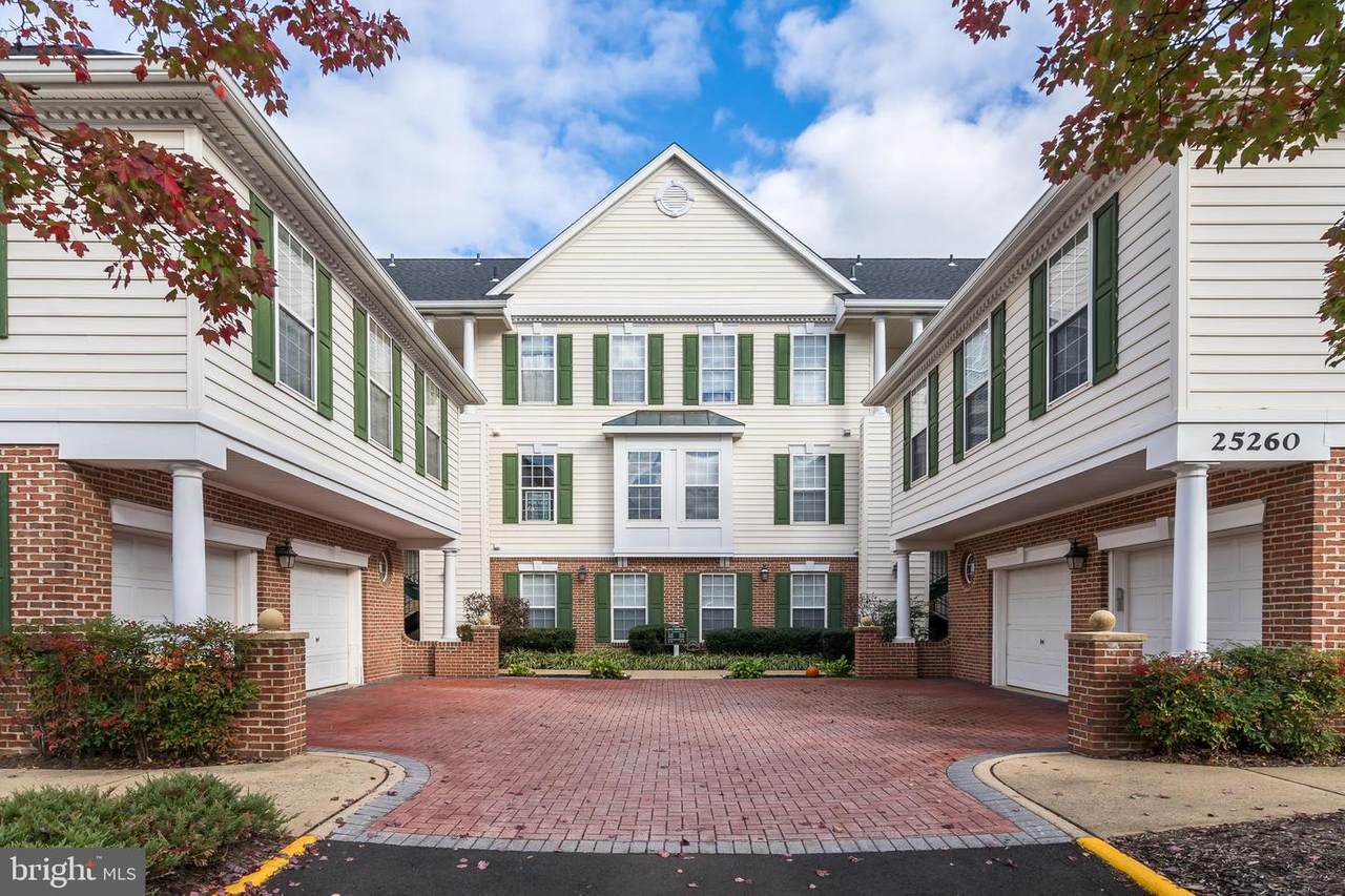 25260 Lake Shore Square - Photo 1