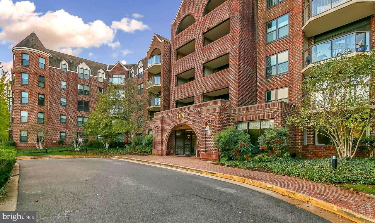 2100 Lee Highway - Photo 1