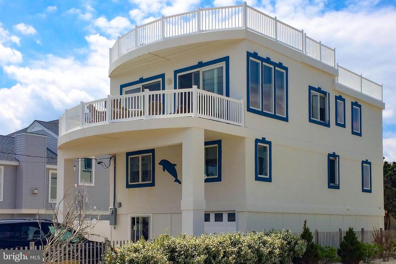 4306 Long Beach Boulevard - Photo 1
