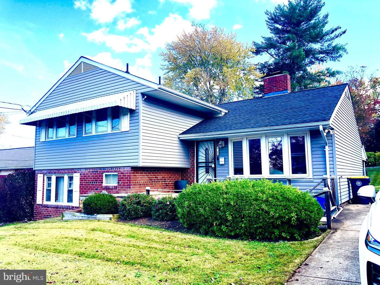 6121 Lamont Drive - Photo 1