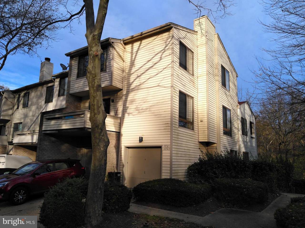 18501 Locust Point Court - Photo 1