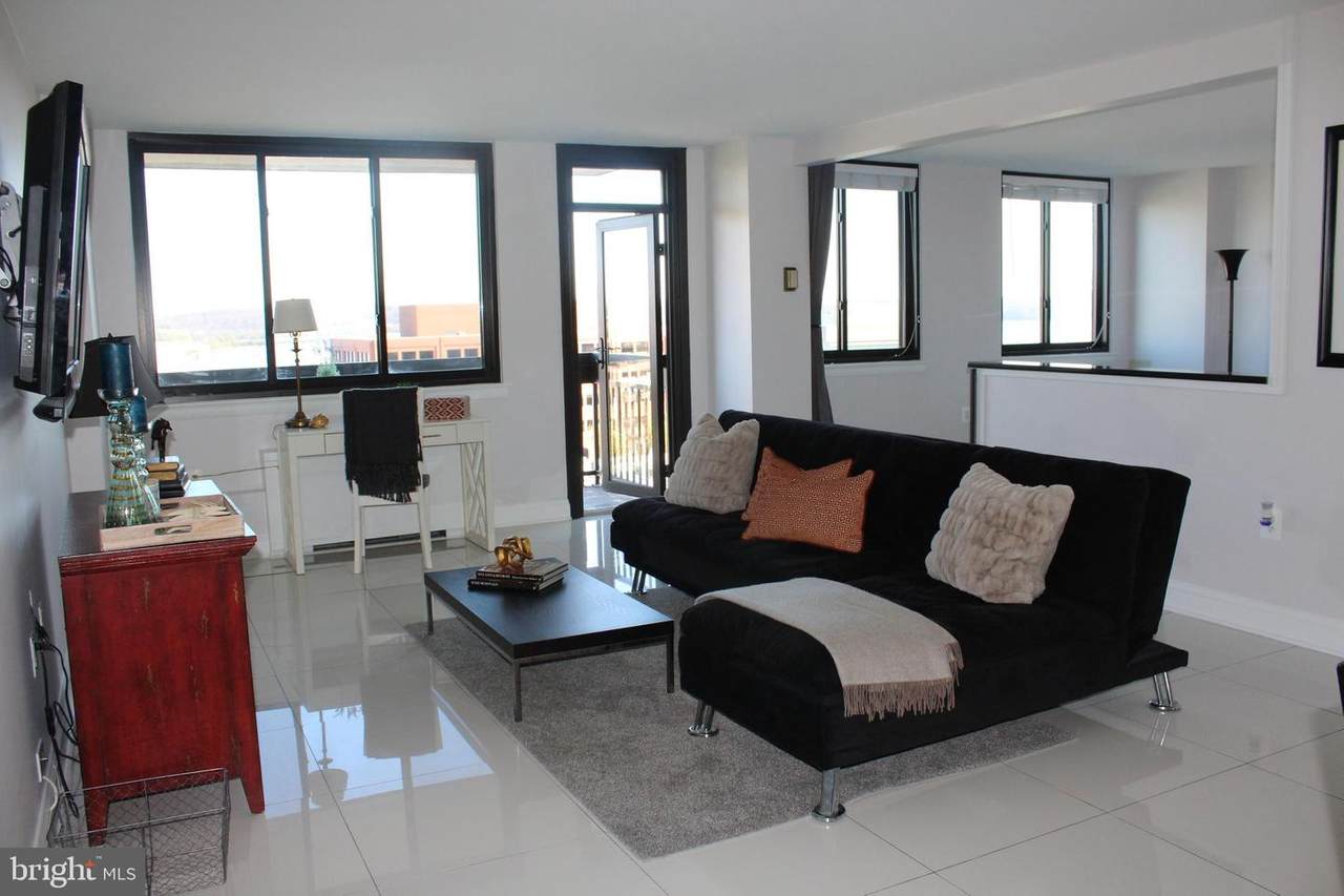 801 Pitt Street - Photo 1