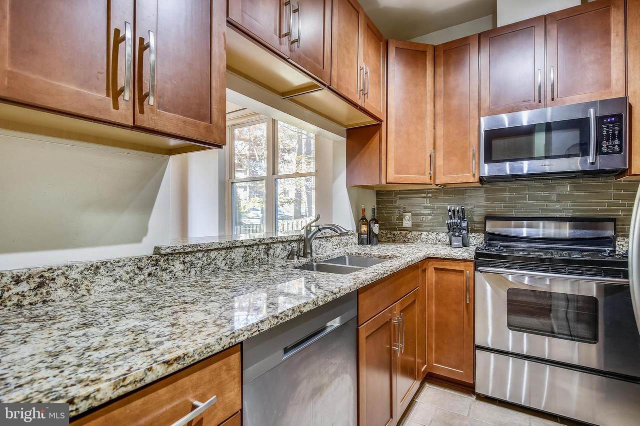 301 Reynolds Street - Photo 1