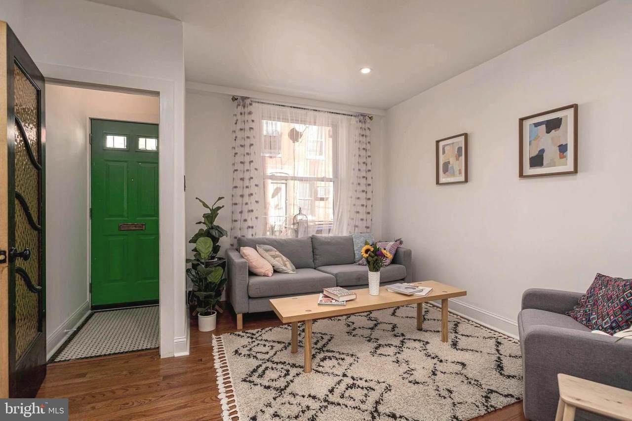 1130 Emily Street - Photo 1