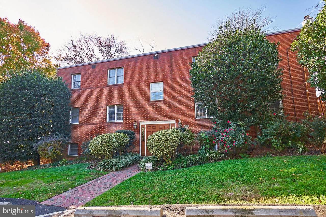 110 Wise Street - Photo 1
