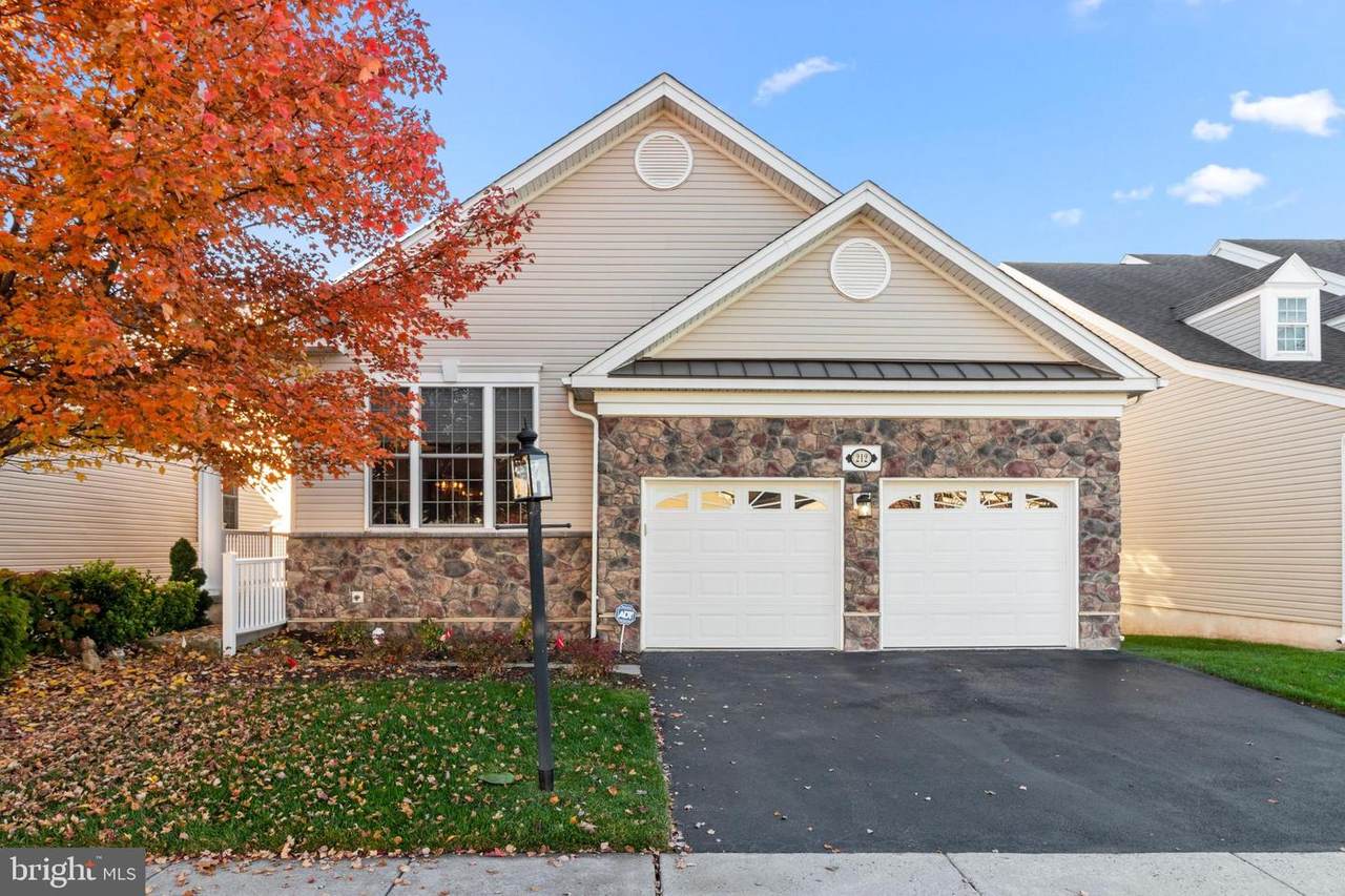 212 Hanover Road - Photo 1