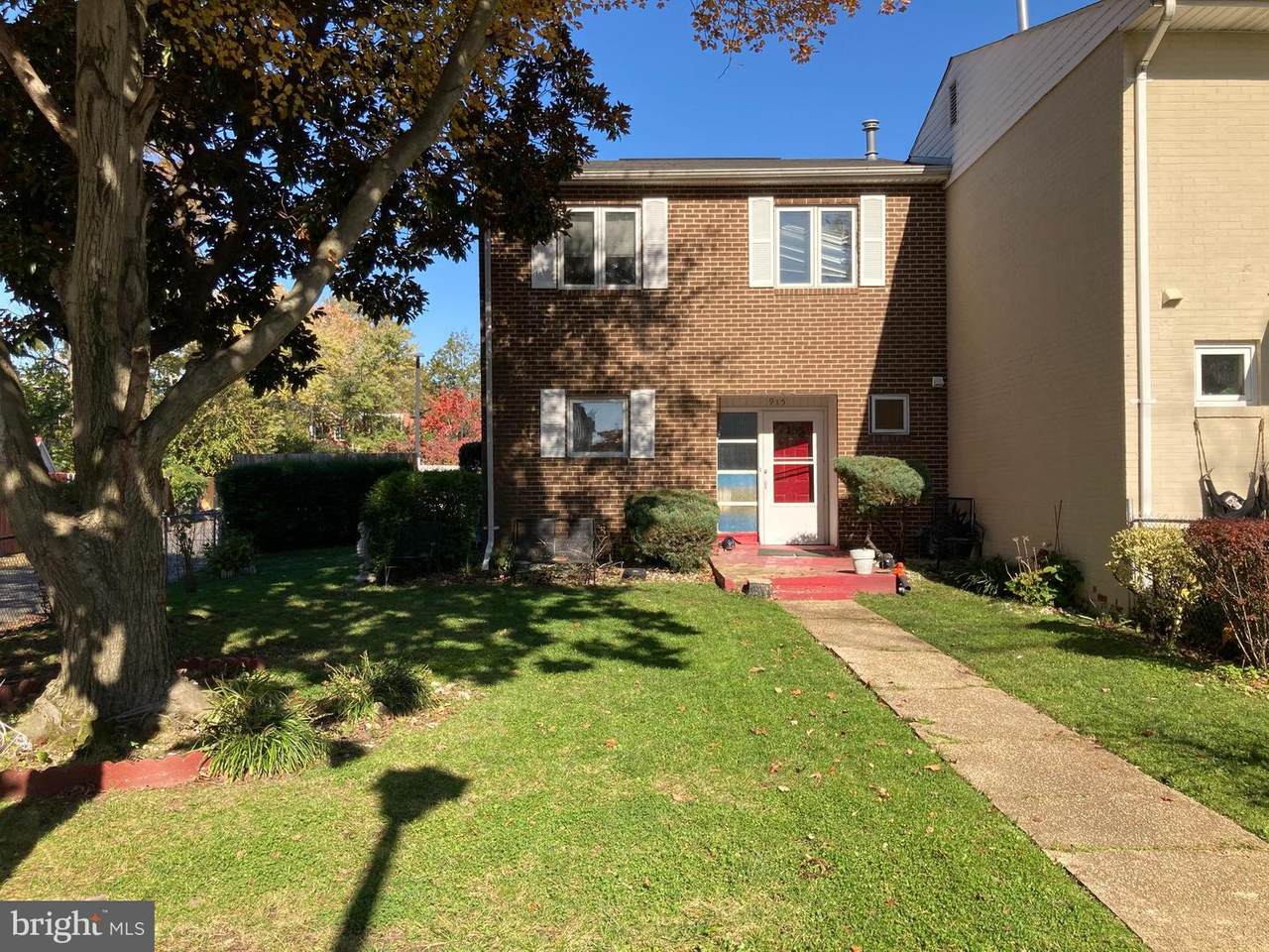 915 First Street - Photo 1