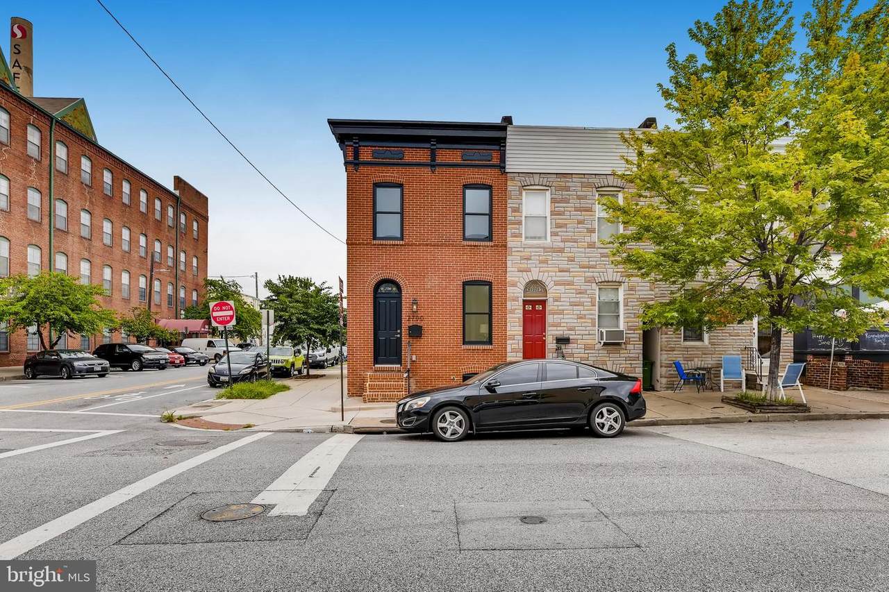 2700 Dillon Street - Photo 1