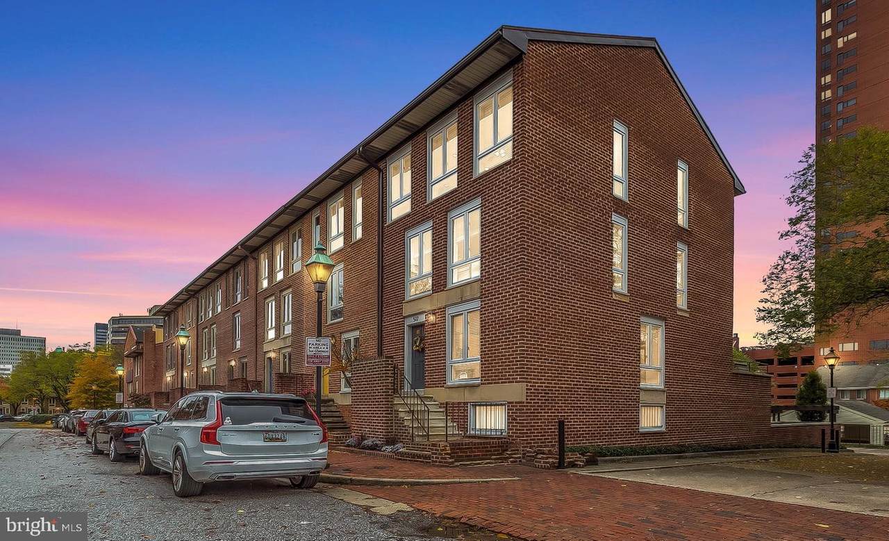 517 Hanover Street - Photo 1