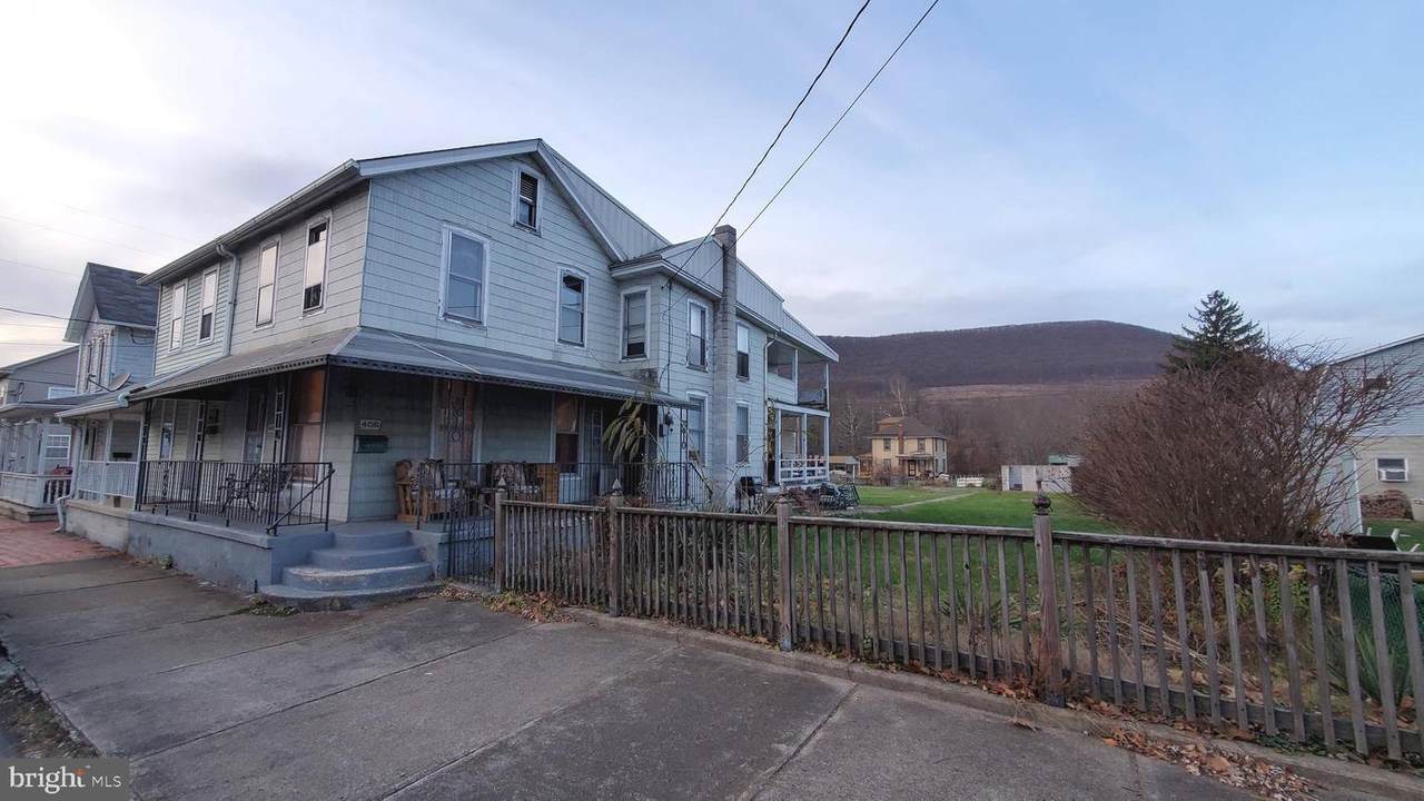 405 2ND Street - Photo 1