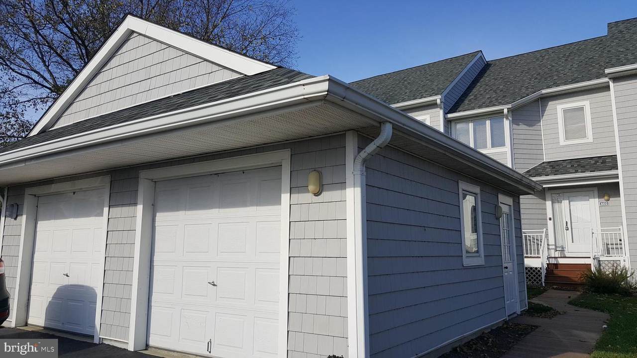 602 Oyster Cove Drive - Photo 1