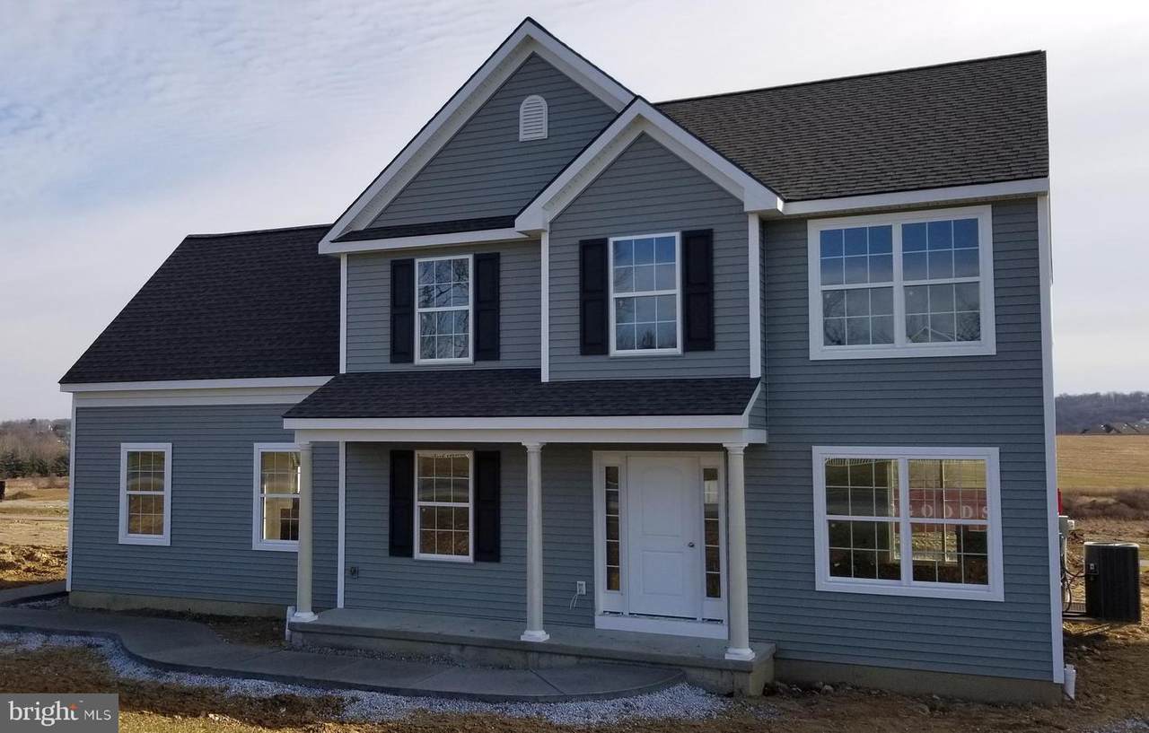 106 Greenbriar Alley - Photo 1