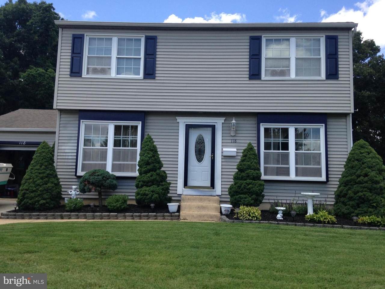 118 Lincoln Drive - Photo 1