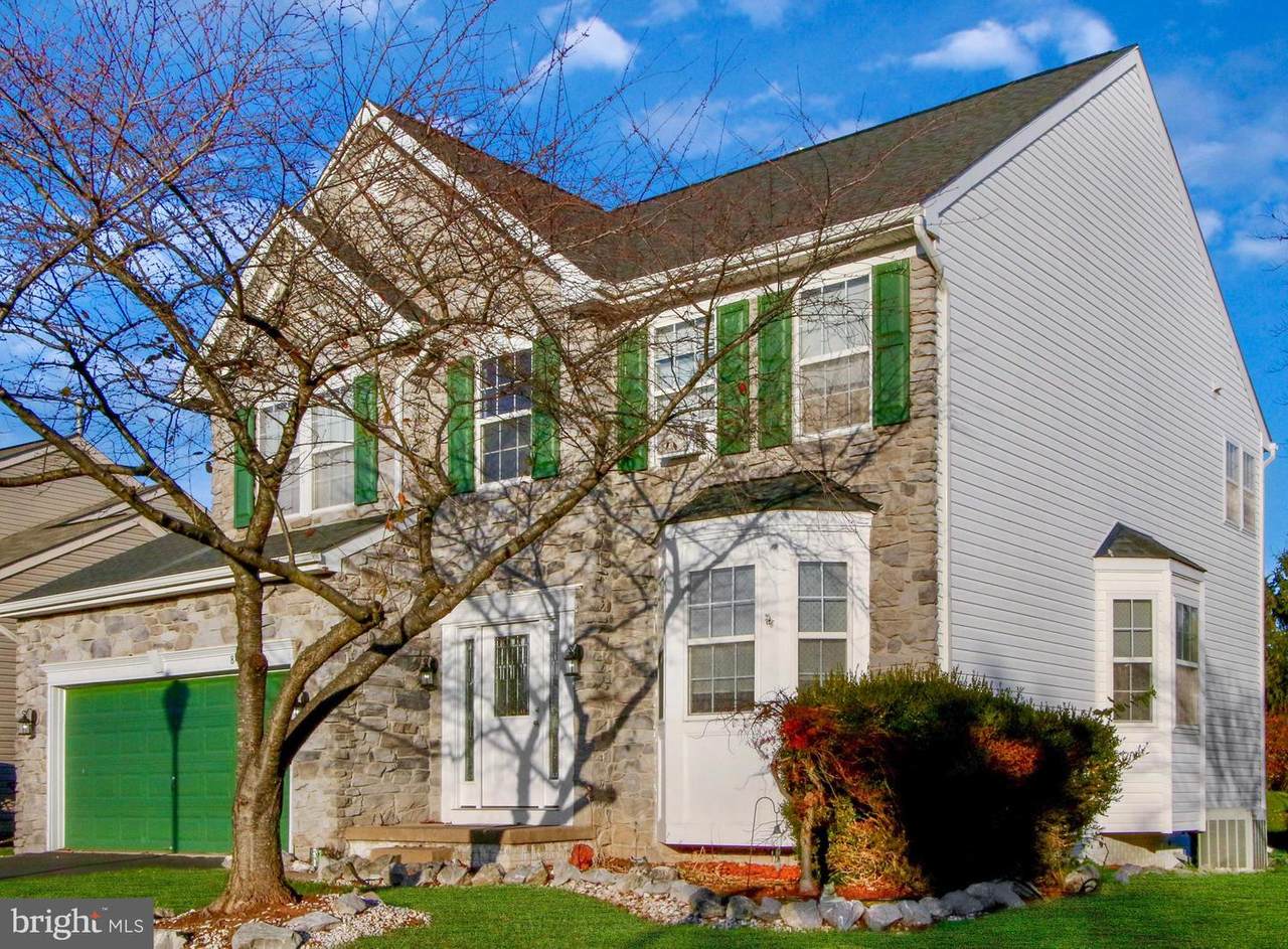 842 Geronimo Drive - Photo 1