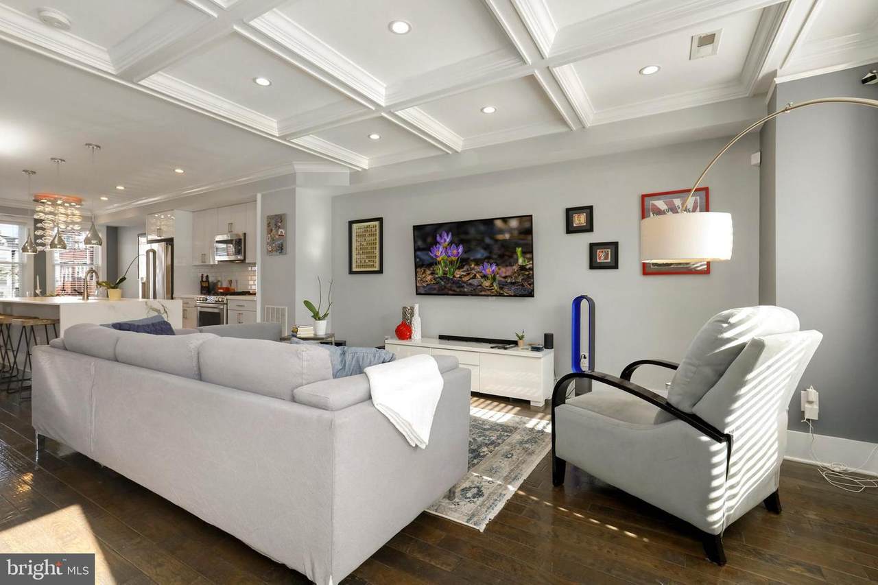 211 Kennedy Street - Photo 1