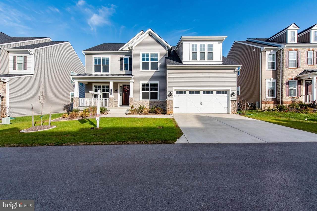 6108 Braden Way - Photo 1