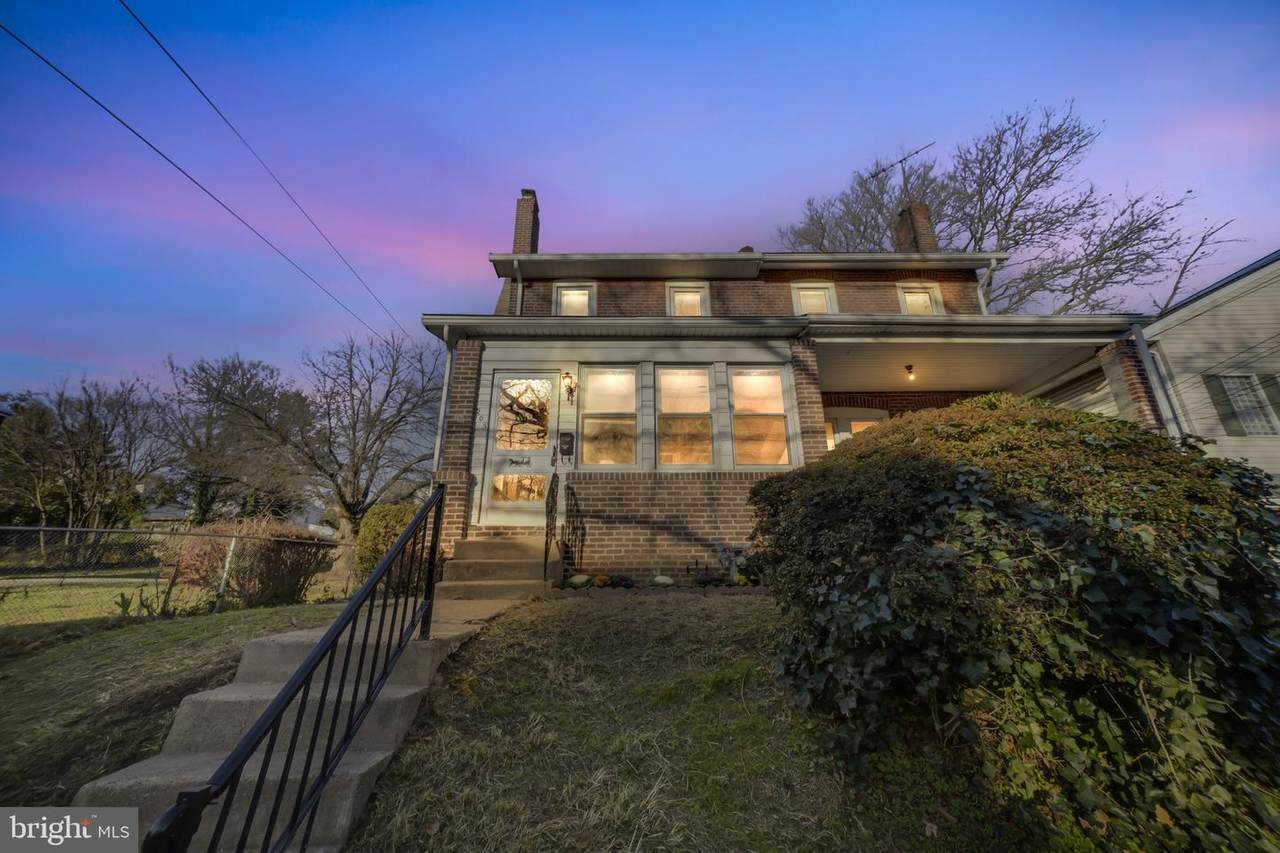 205 Bartlett Avenue - Photo 1